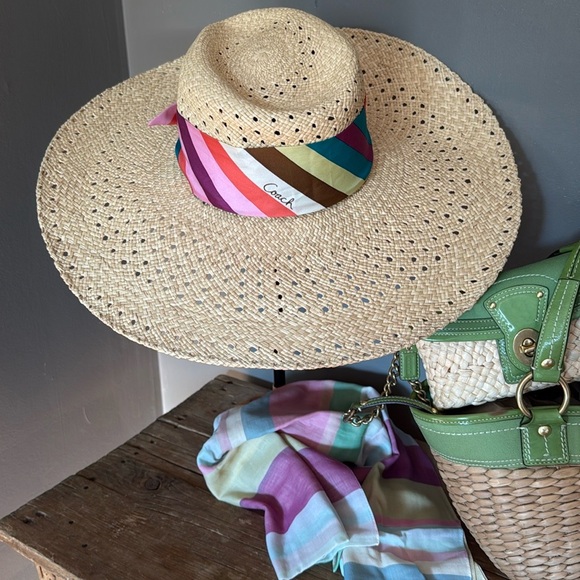 Coach ‘07 Hampton Green Straw Tote, Clutch, Slim Wallet, Scarf-Wrap & O/S Hat - Picture 12 of 16